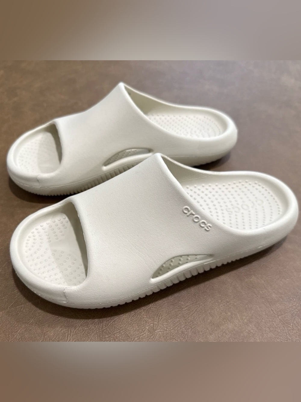 Crocs Mellow Recovery Slides Sandals Beige Men's 7 Women's 9